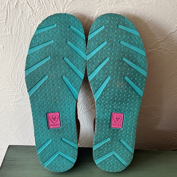 ARIAT Womens Cruiser Brown Bomber/Neon Lights. Worn twice - Picture 5 of 6